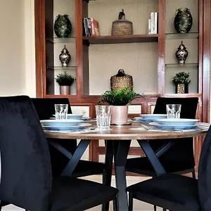 Apartment ☆hivernage☆ Charming , Spacious & Bright With Pool, Marrakesh